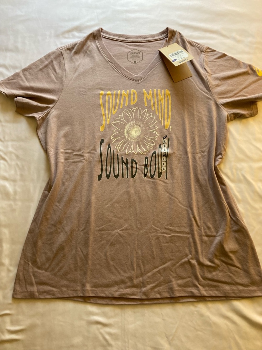 ASICS Women's Sunflower Slogan V-Neck Running Apparel, Large, Fawn